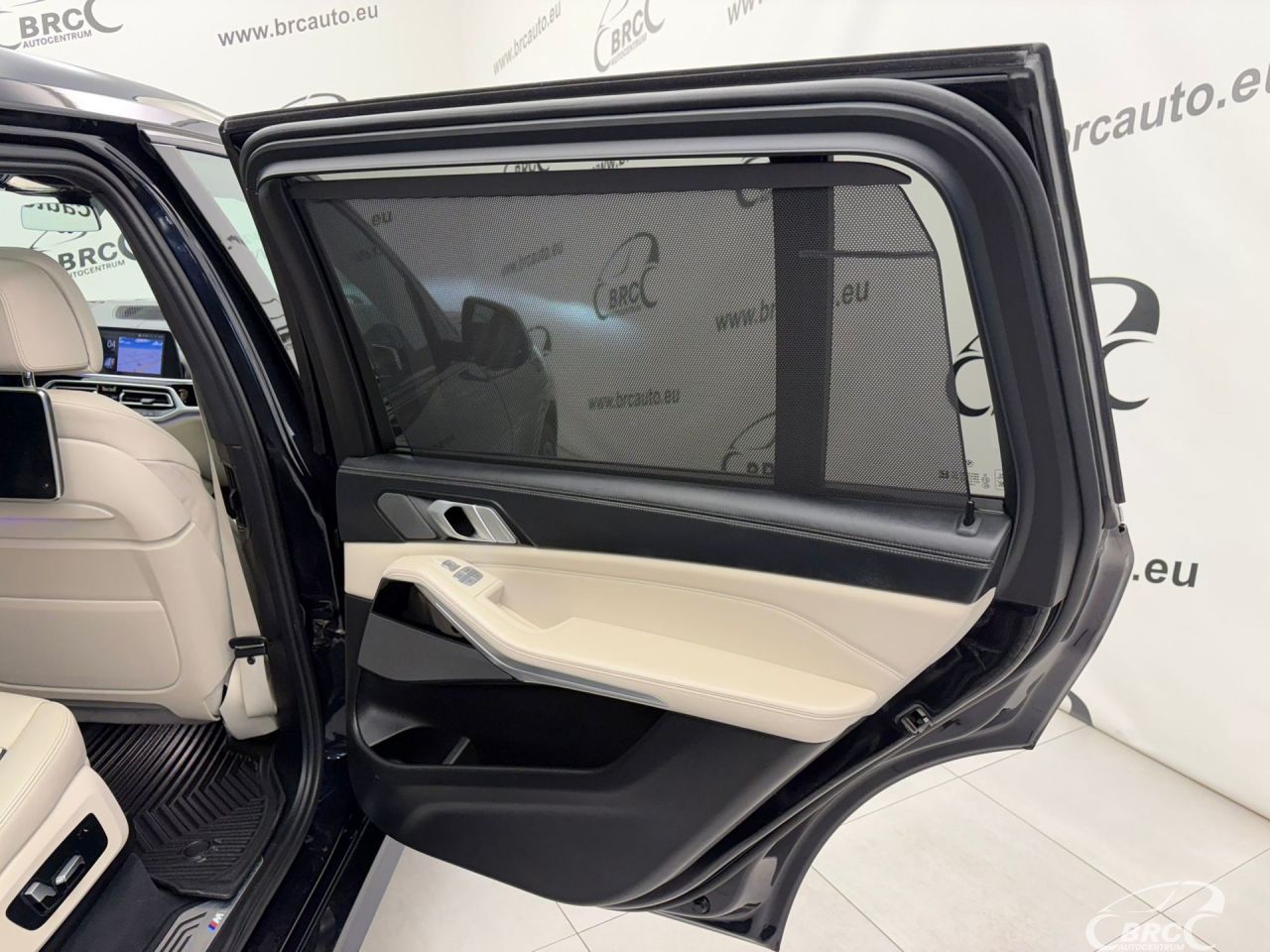 BMW X7 | 12