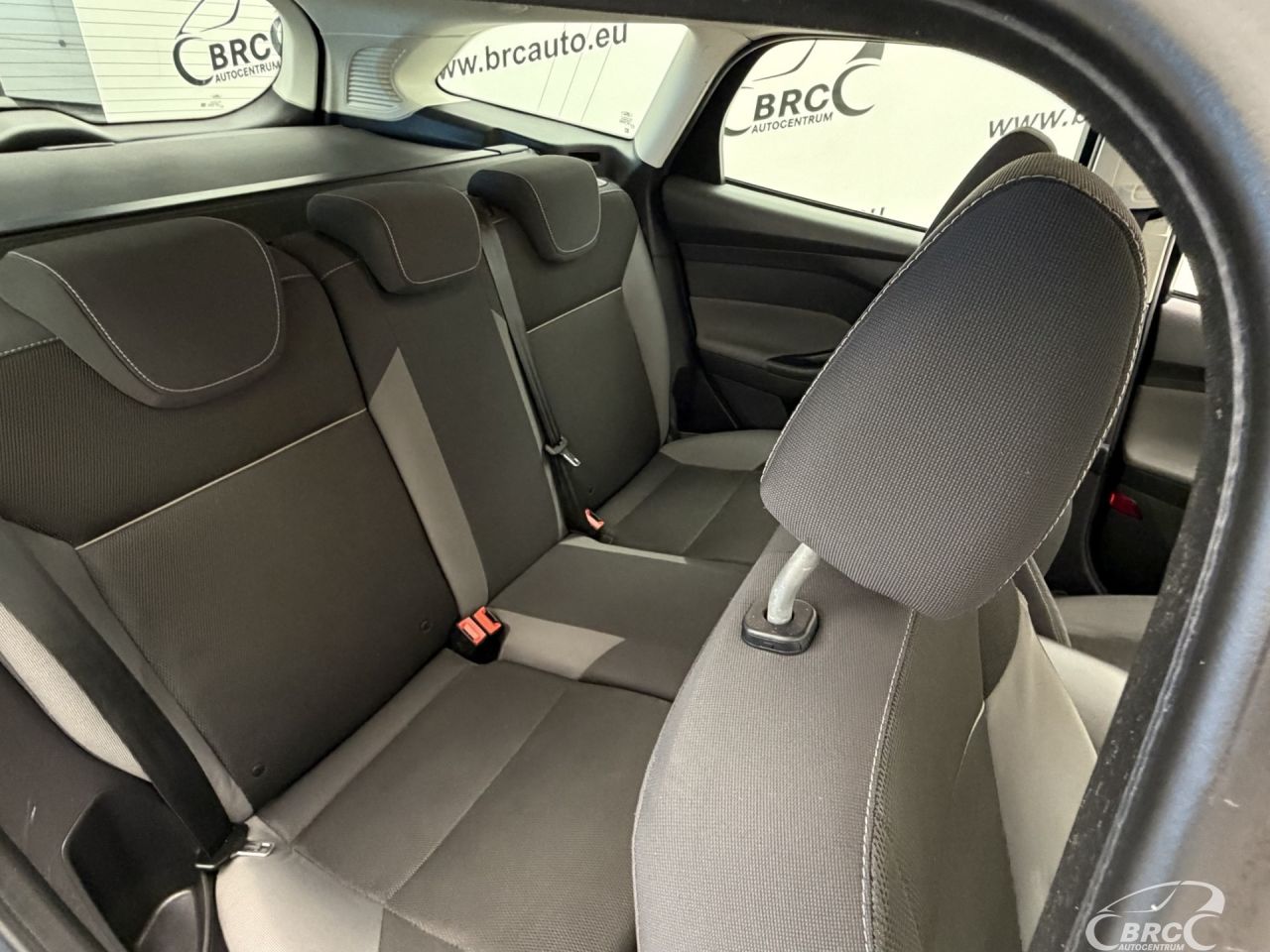 Ford Focus | 10