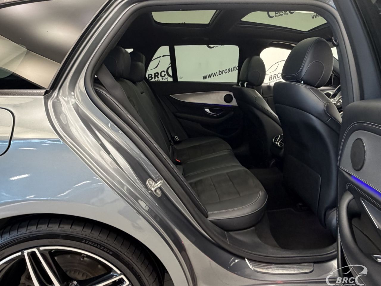 Mercedes-Benz E220 | 9