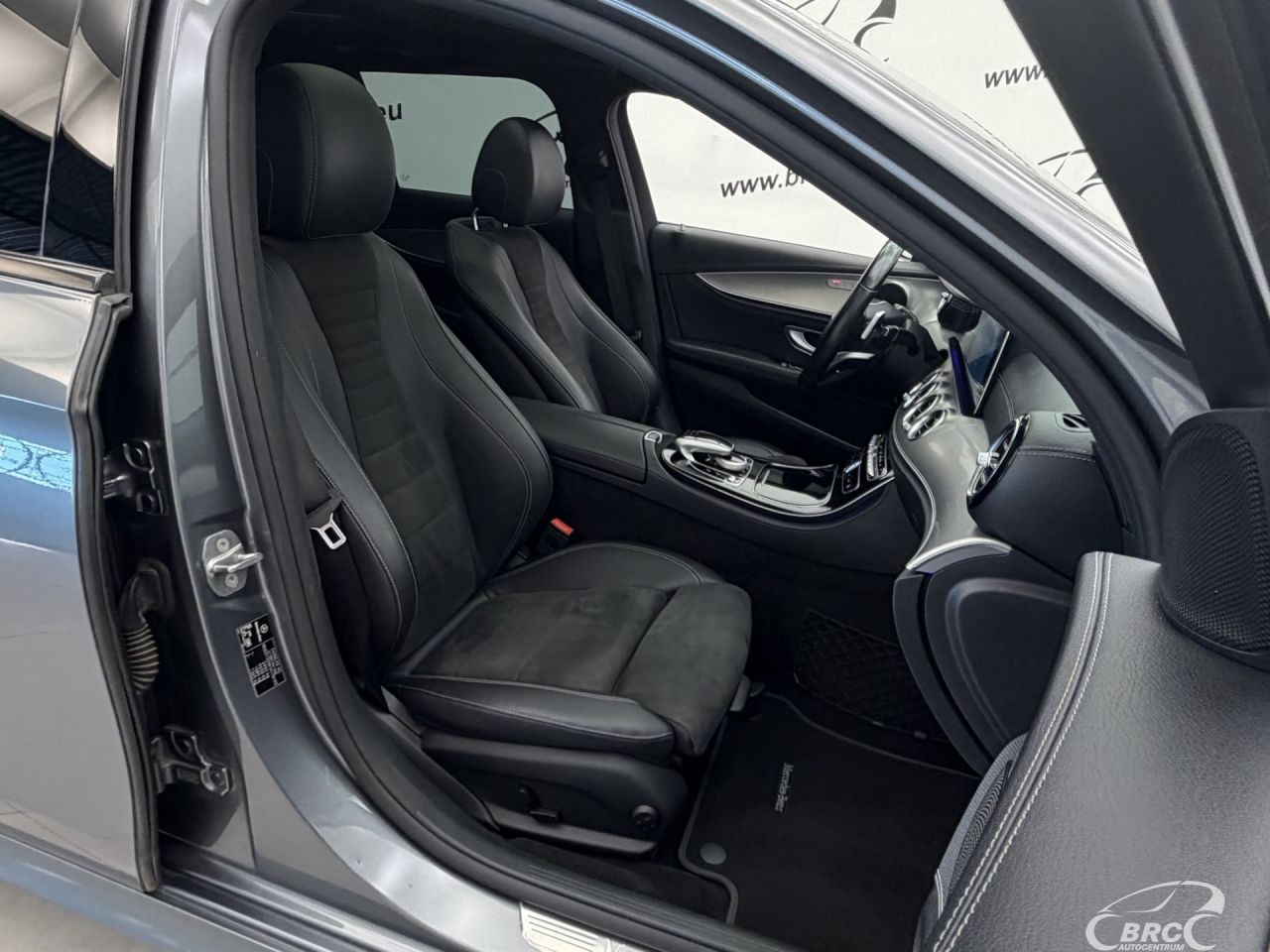 Mercedes-Benz E220 | 6