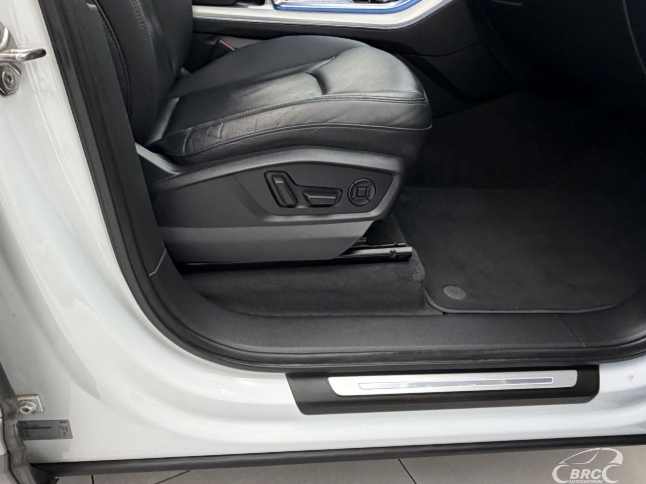 Audi Q7 | 5