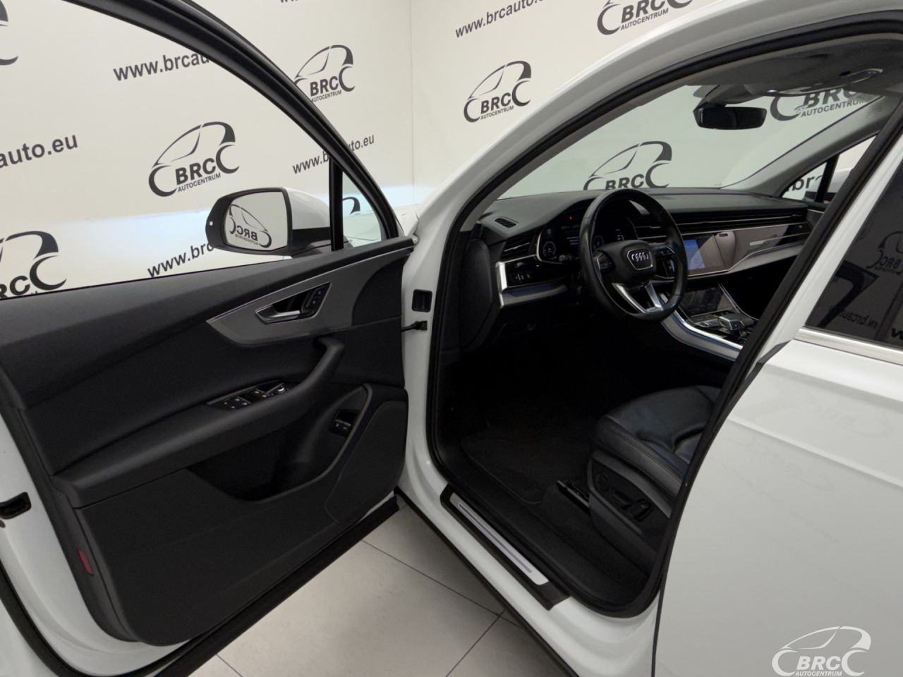 Audi Q7 | 18