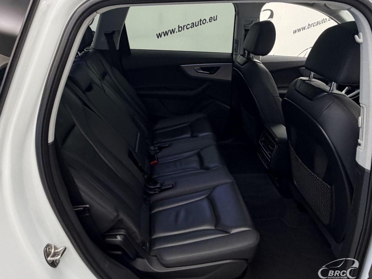 Audi Q7 | 9