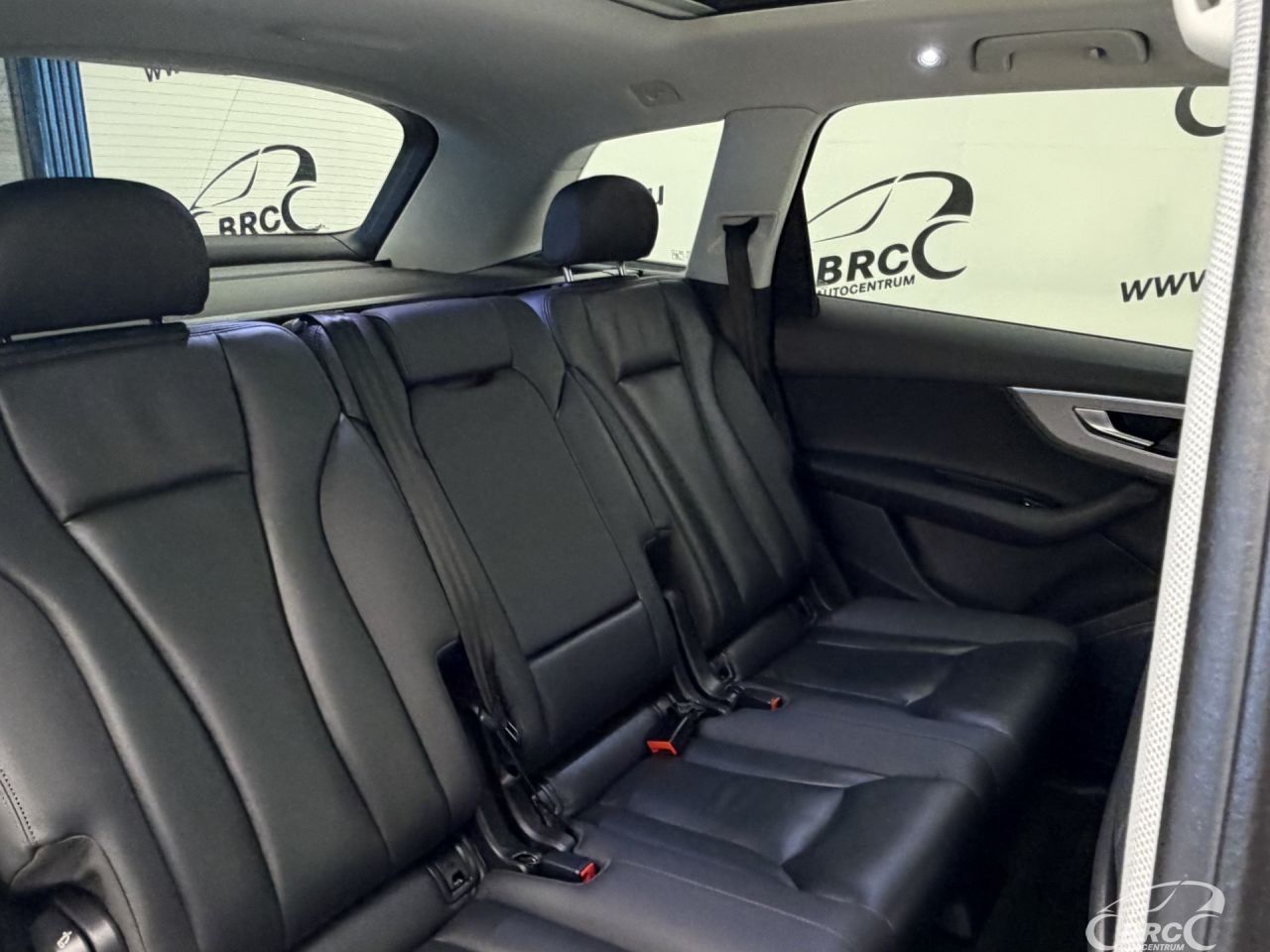 Audi Q7 | 10