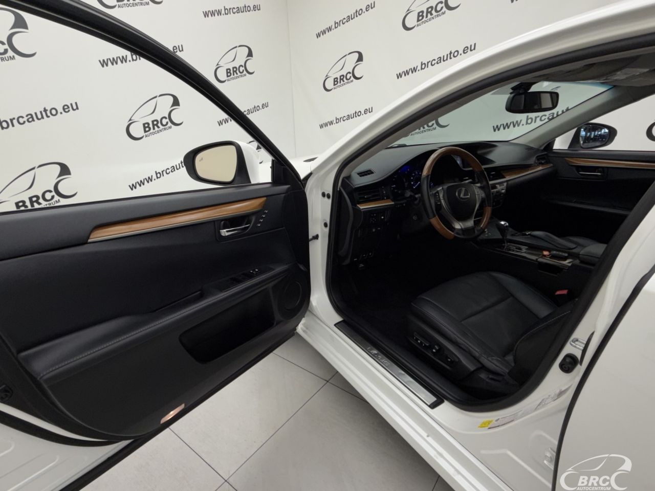 Lexus ES 300h | 18
