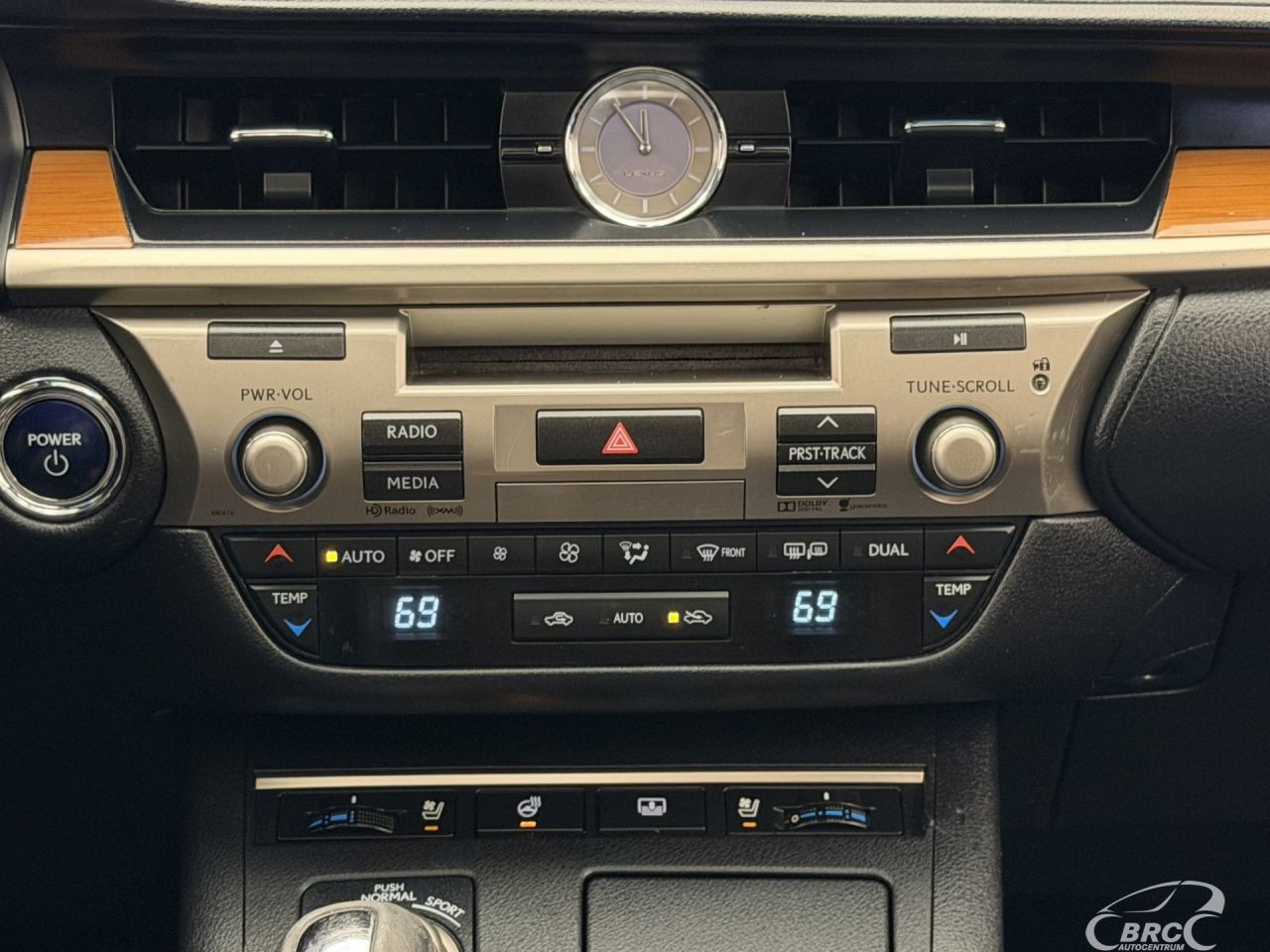 Lexus ES 300h | 16