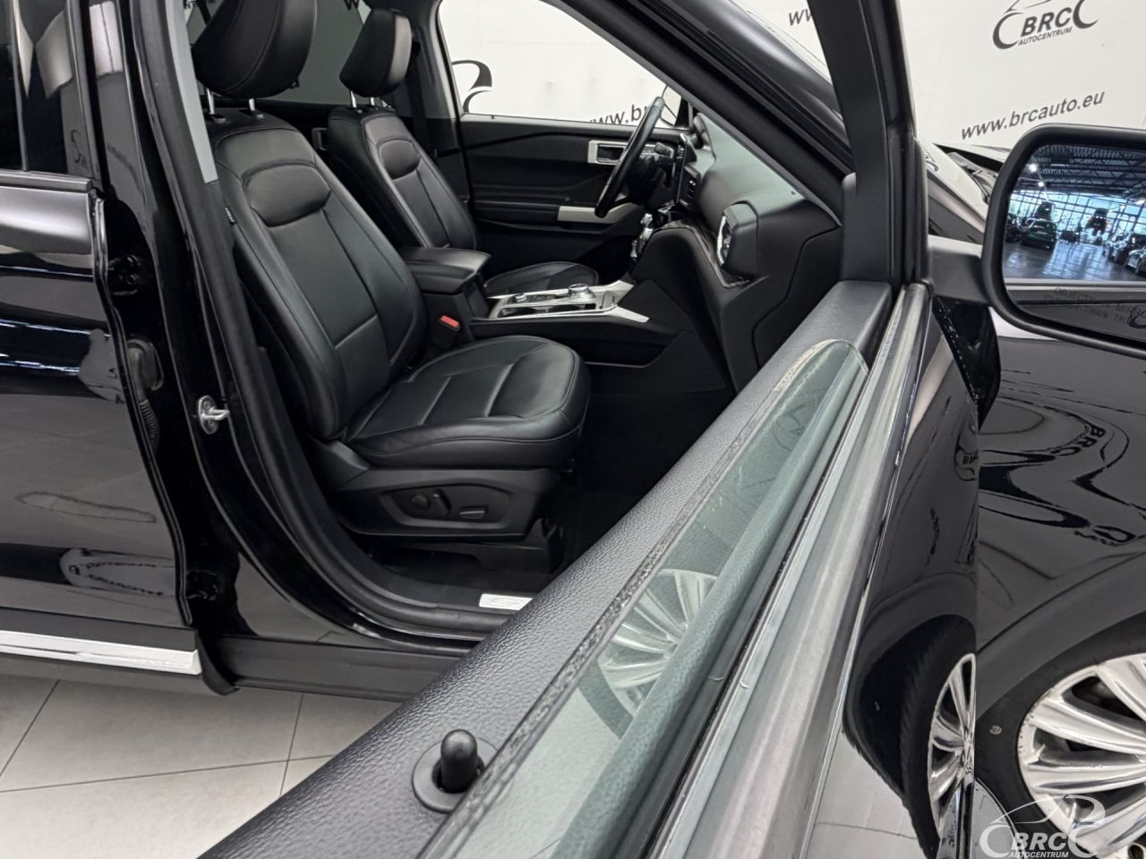 Ford Explorer | 9