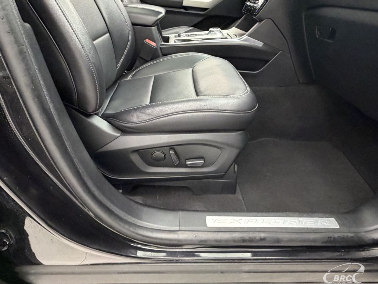 Ford Explorer | 5