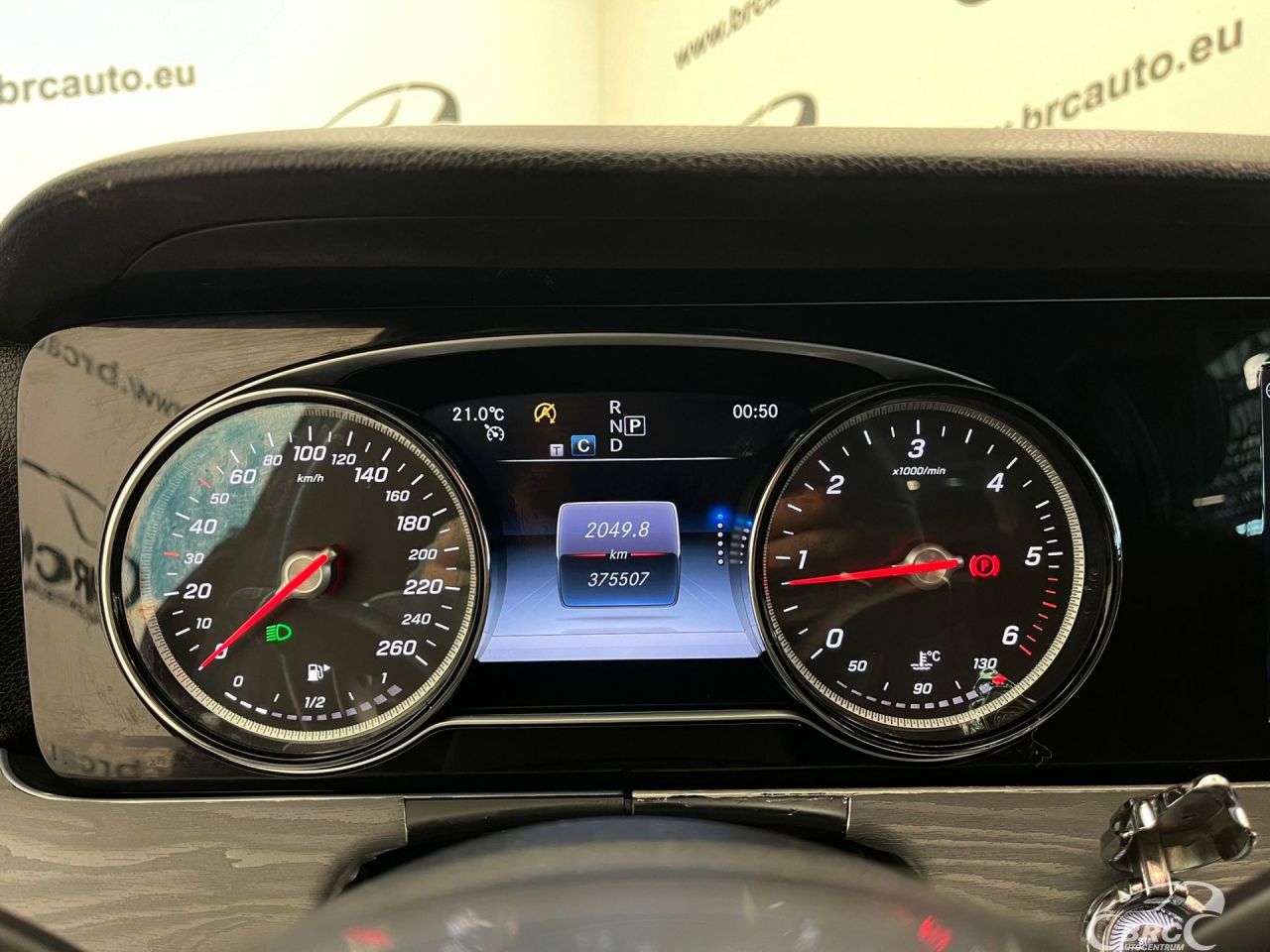 Mercedes-Benz E200 | 18