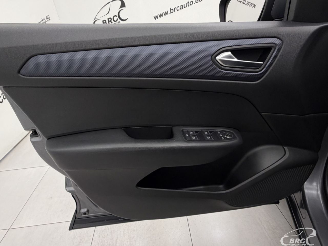 Renault Arkana | 18
