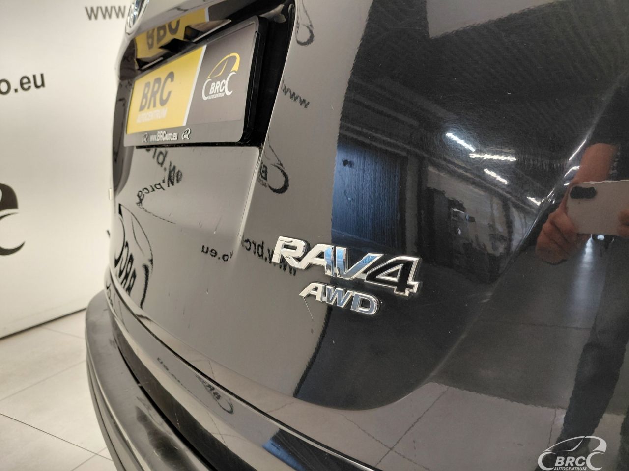 Toyota RAV4 | 3