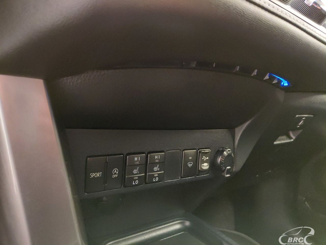 Toyota RAV4 | 14