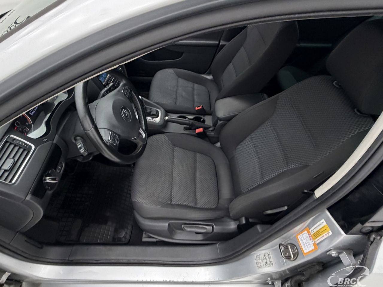 Volkswagen Jetta | 19
