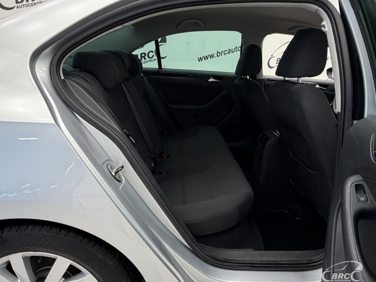 Volkswagen Jetta | 8