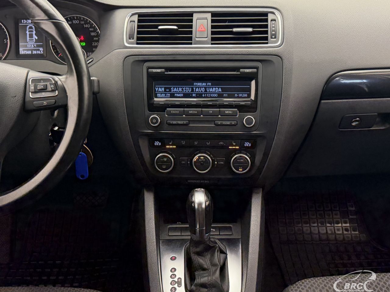 Volkswagen Jetta | 13