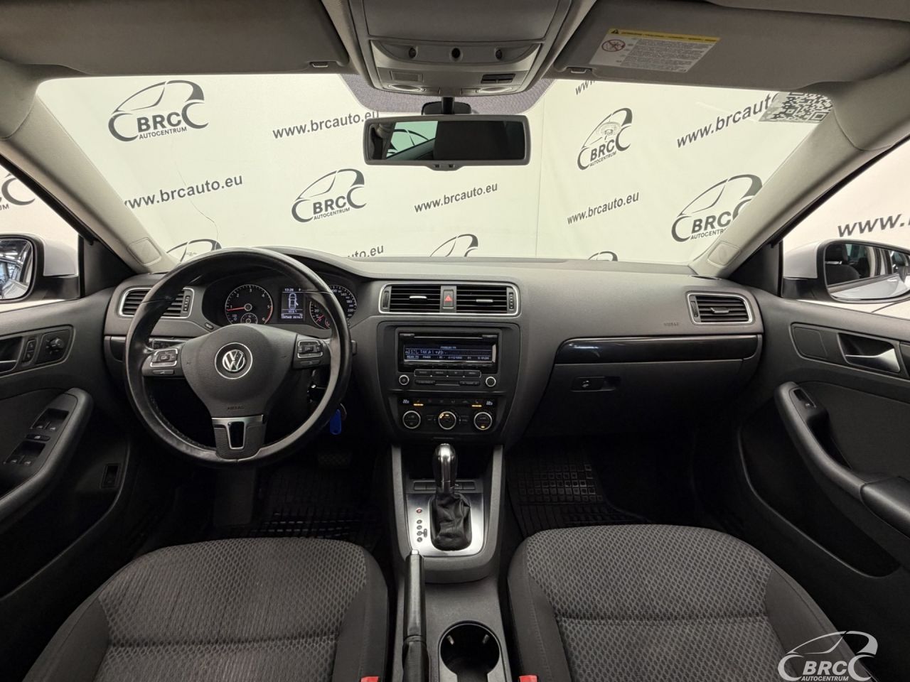 Volkswagen Jetta | 2