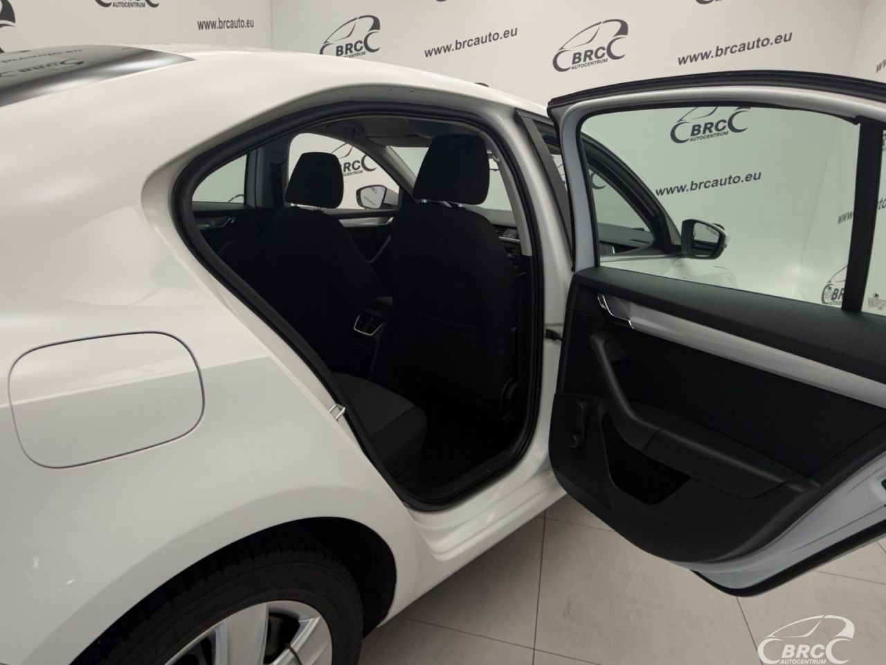 Skoda Octavia | 11