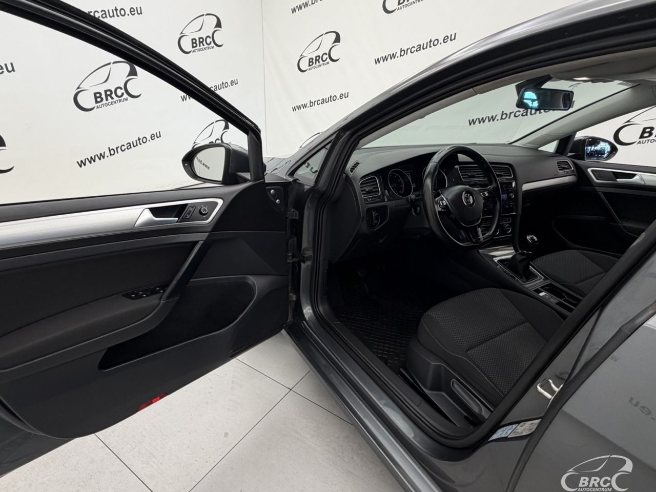 Volkswagen Golf | 17