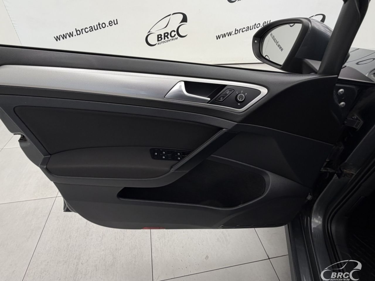Volkswagen Golf | 18