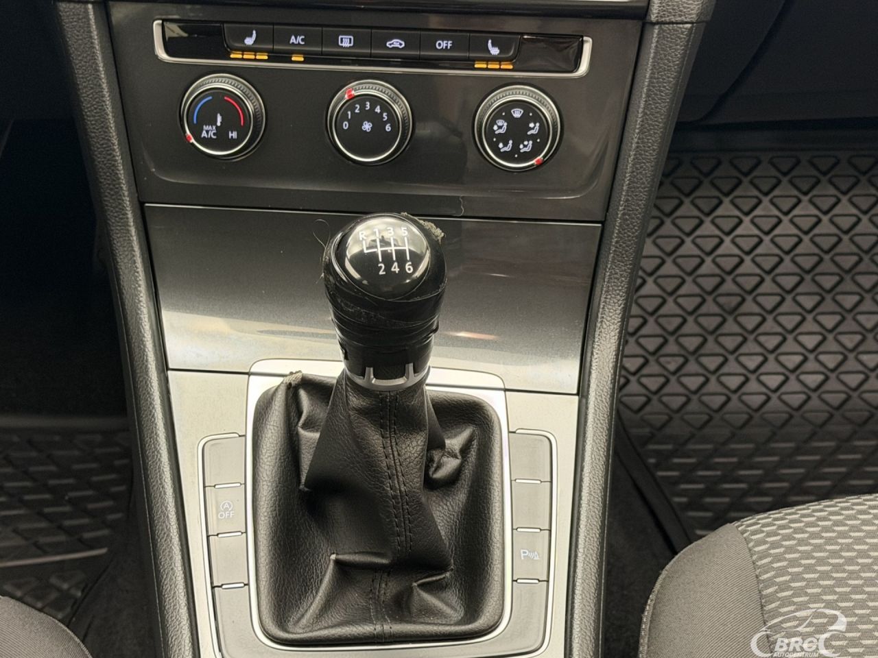 Volkswagen Golf | 15