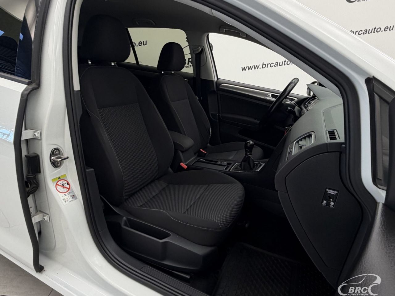Volkswagen Golf | 6