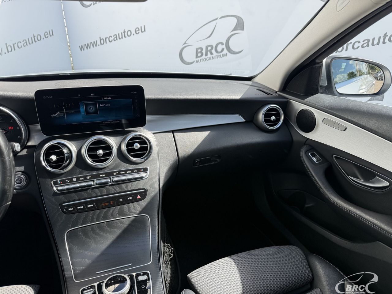 Mercedes-Benz C180 | 4