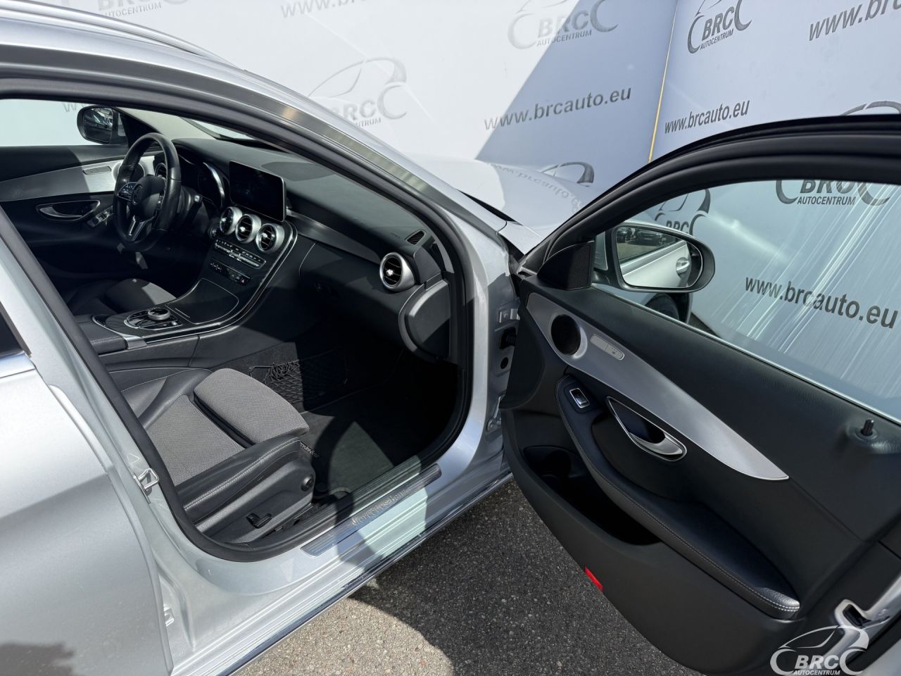 Mercedes-Benz C180 | 5