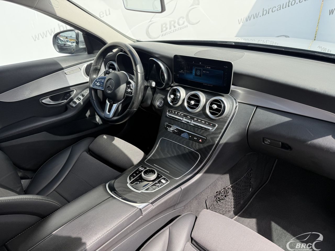 Mercedes-Benz C180 | 7