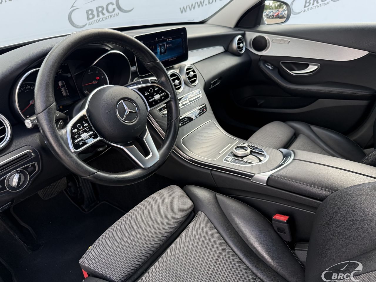 Mercedes-Benz C180 | 19