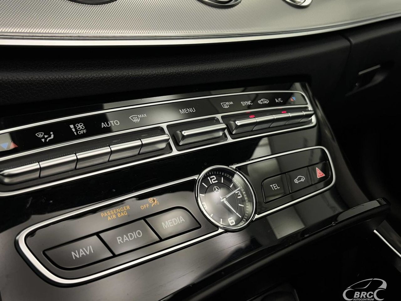 Mercedes-Benz E300 | 12