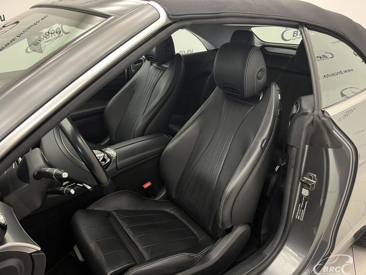 Mercedes-Benz E300 | 7