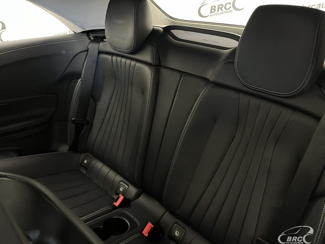 Mercedes-Benz E300 | 10