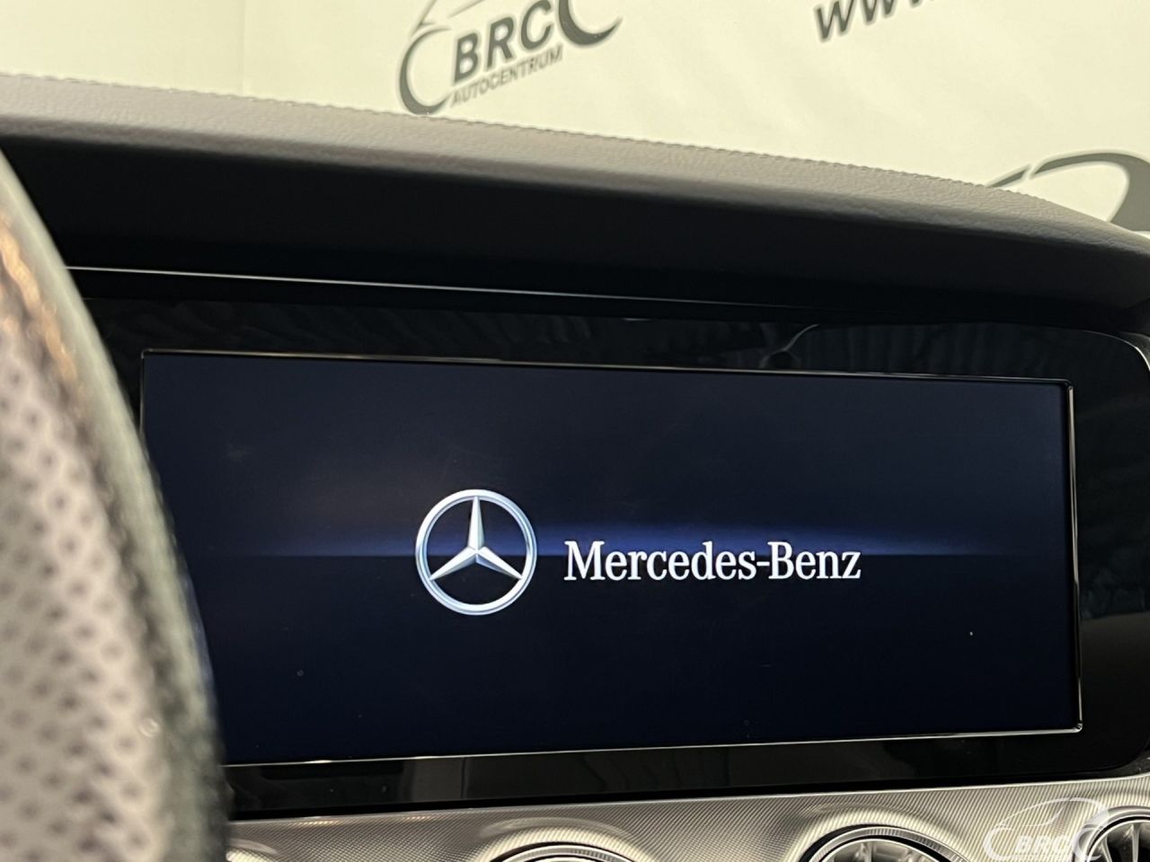 Mercedes-Benz E300 | 17