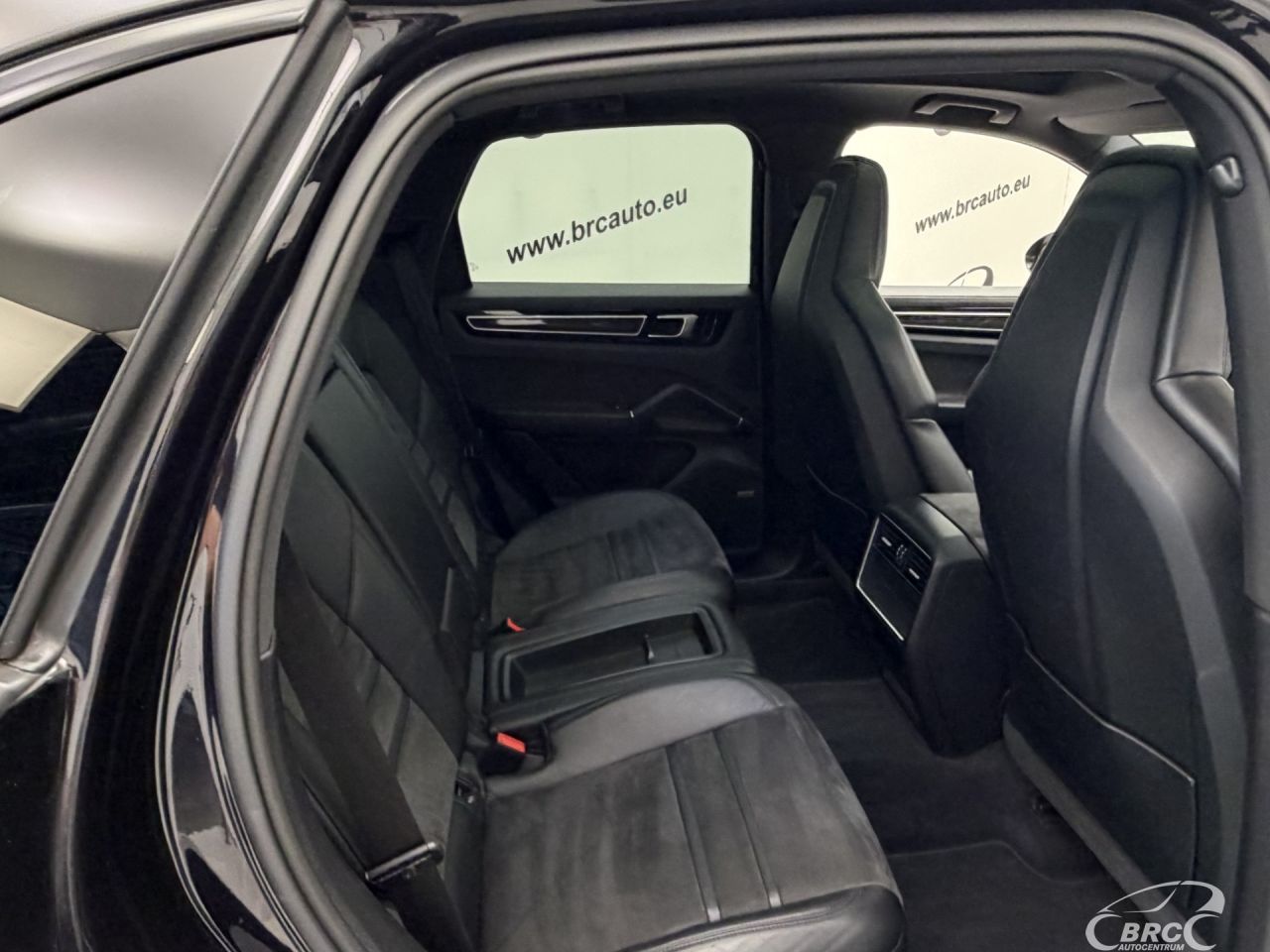 Porsche Cayenne | 12