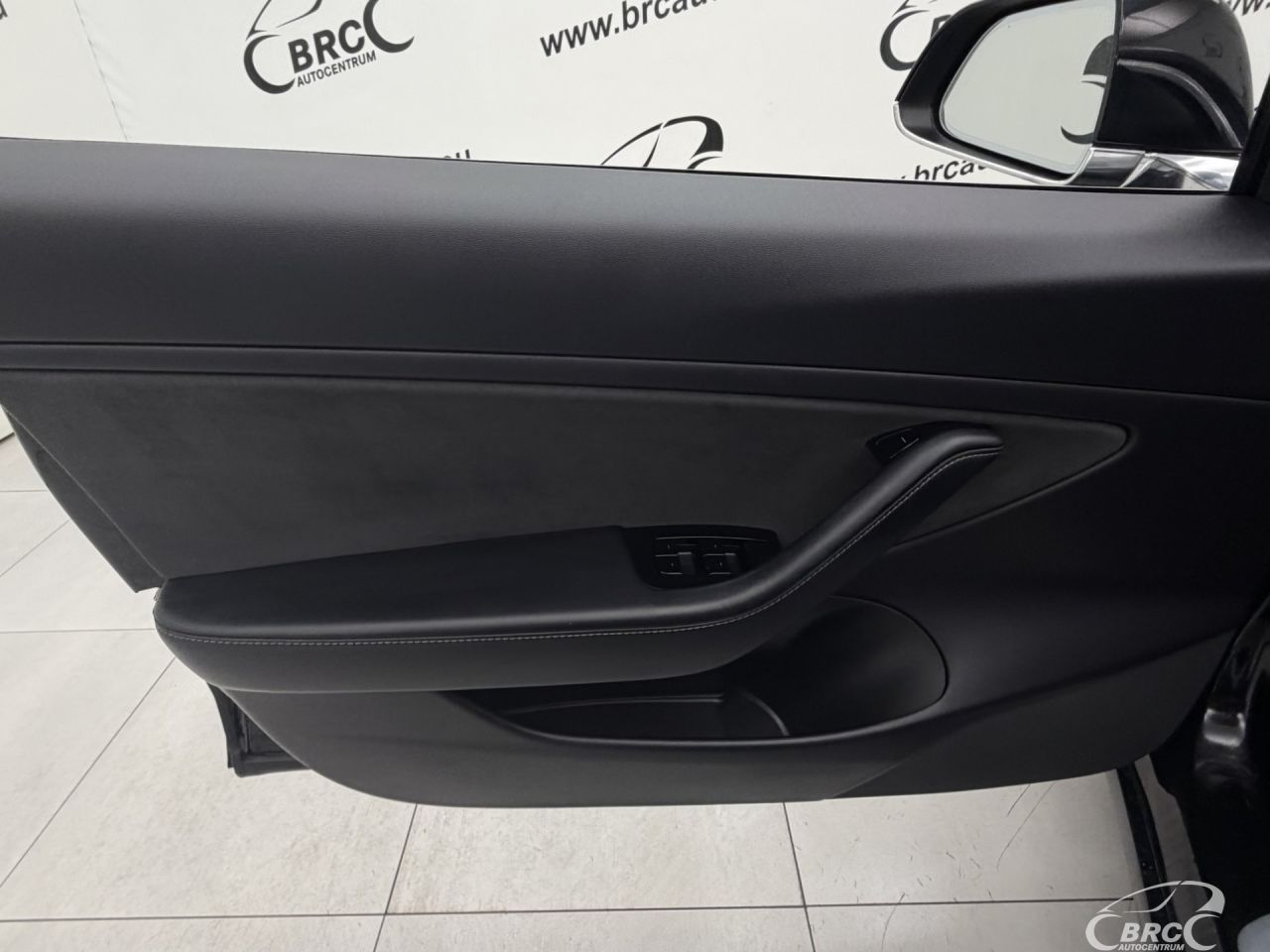 Tesla Model 3 | 16