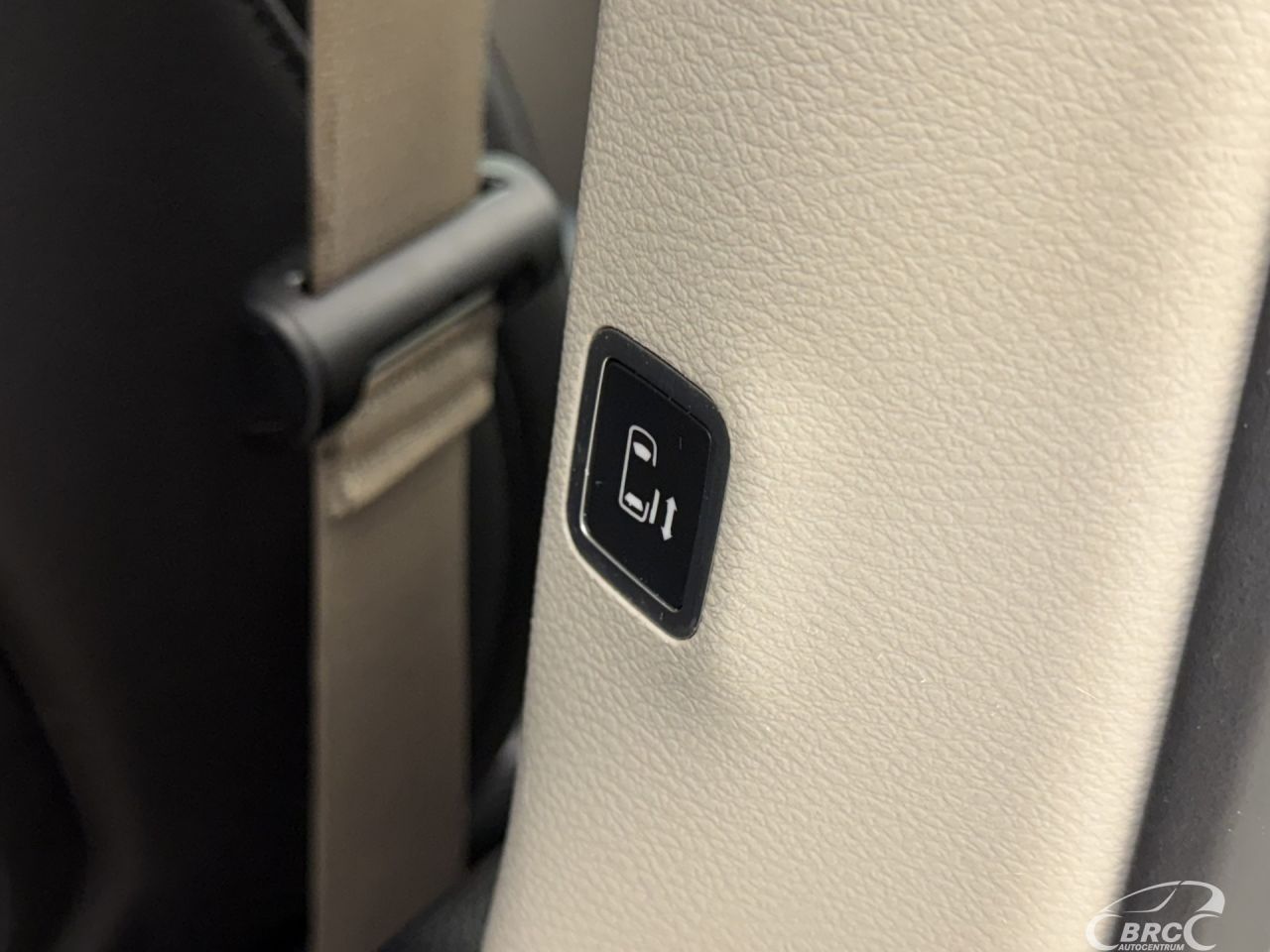 Chrysler Pacifica | 13