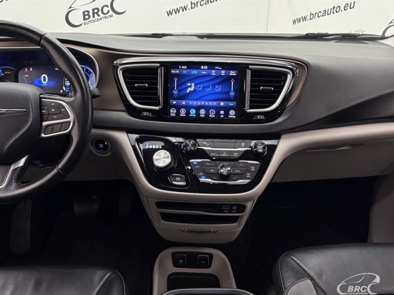 Chrysler Pacifica | 19
