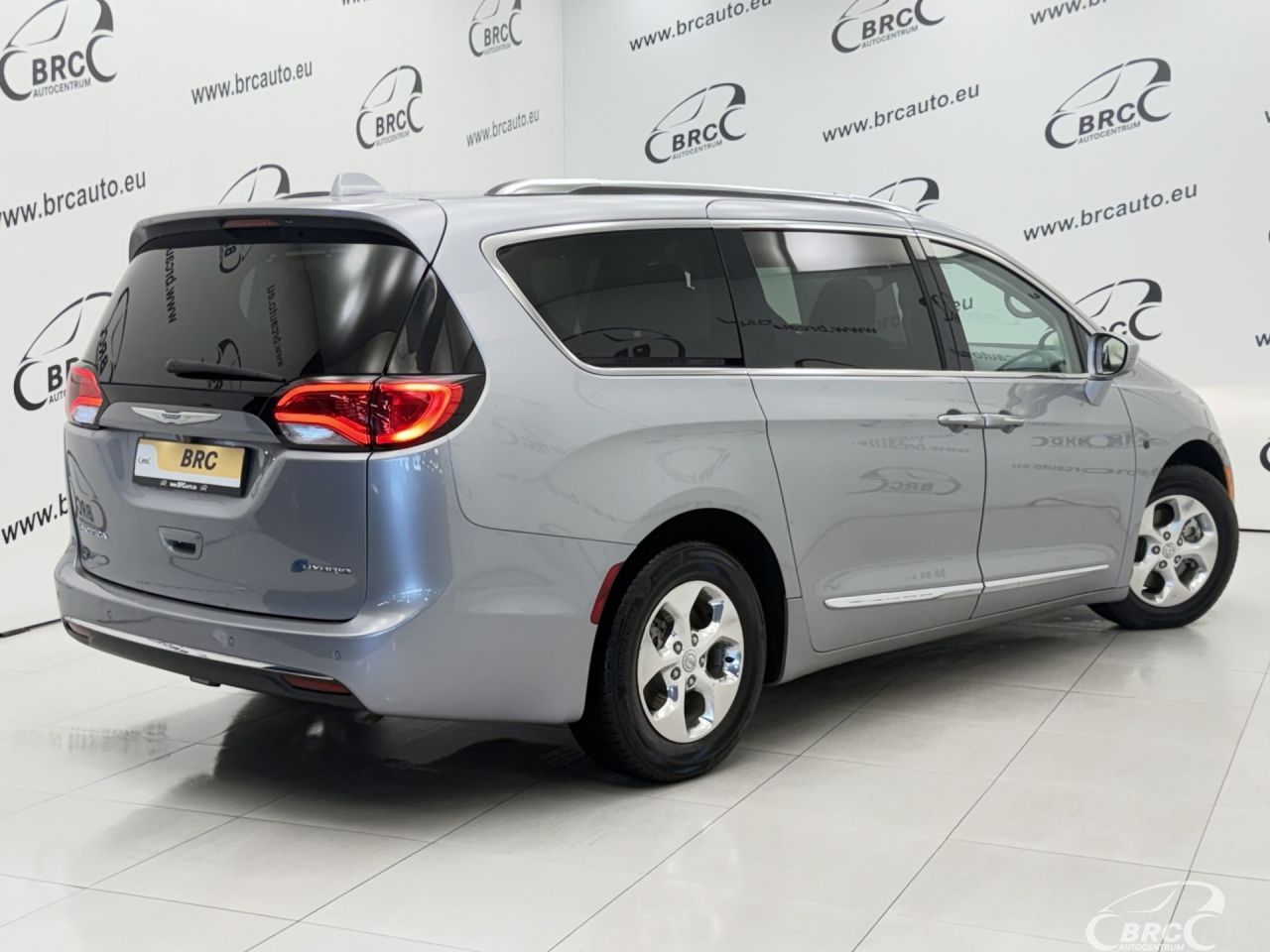 Chrysler Pacifica | 1
