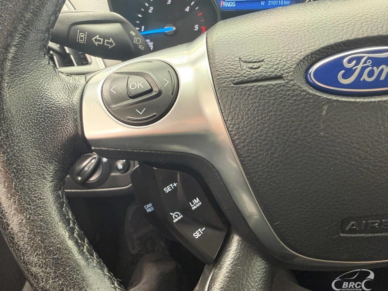 Ford Kuga | 10