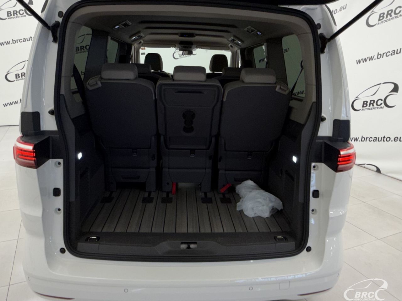 Volkswagen Multivan | 17