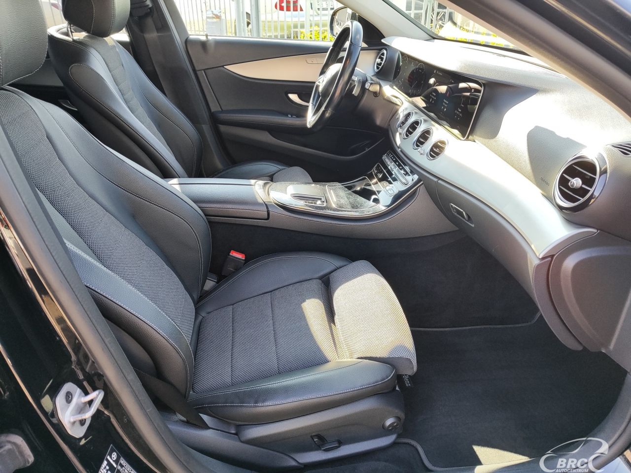 Mercedes-Benz E220 | 6