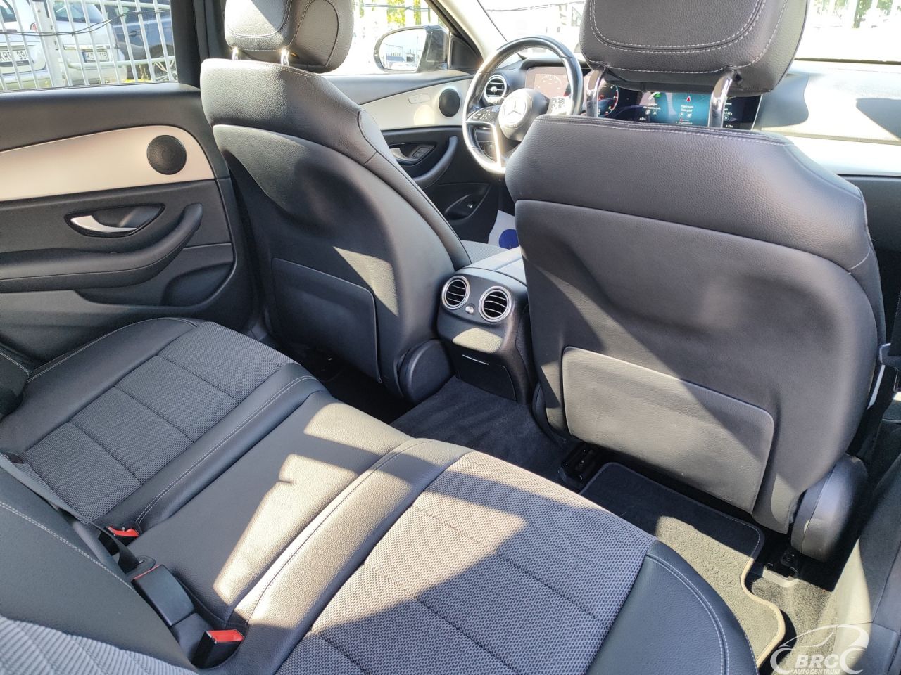 Mercedes-Benz E220 | 10