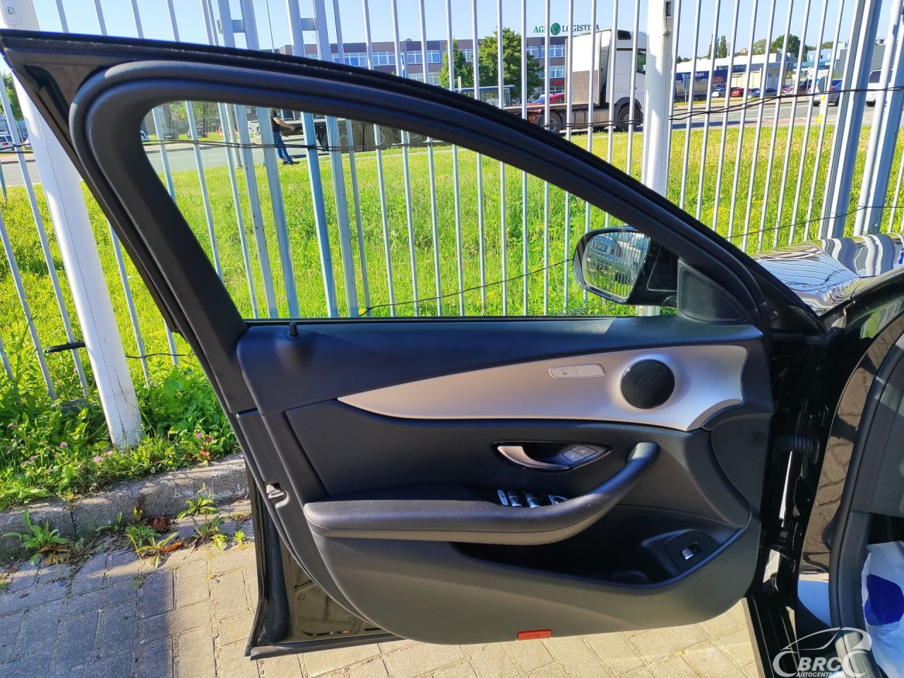 Mercedes-Benz E220 | 16