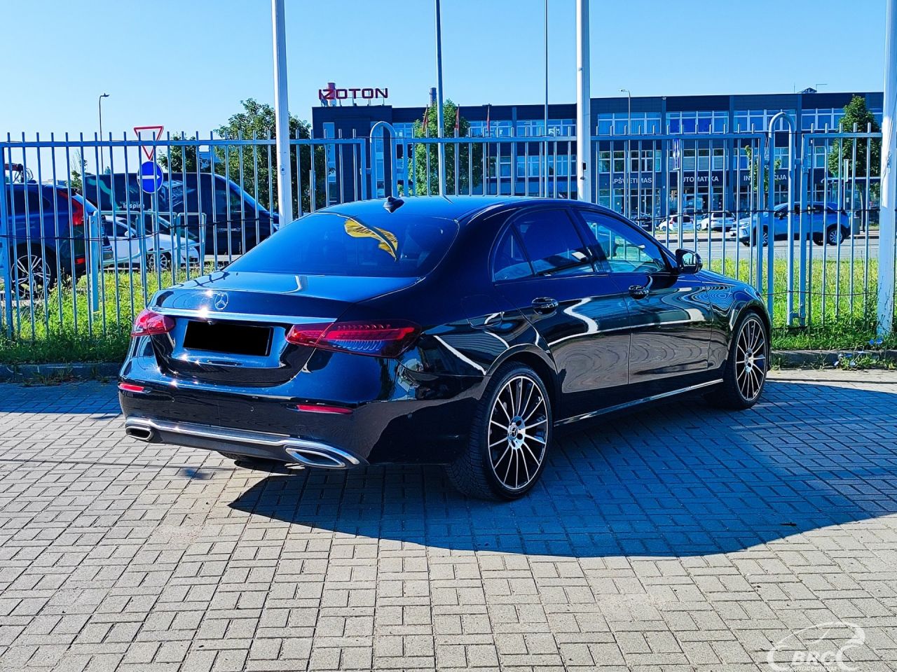 Mercedes-Benz E220 | 1