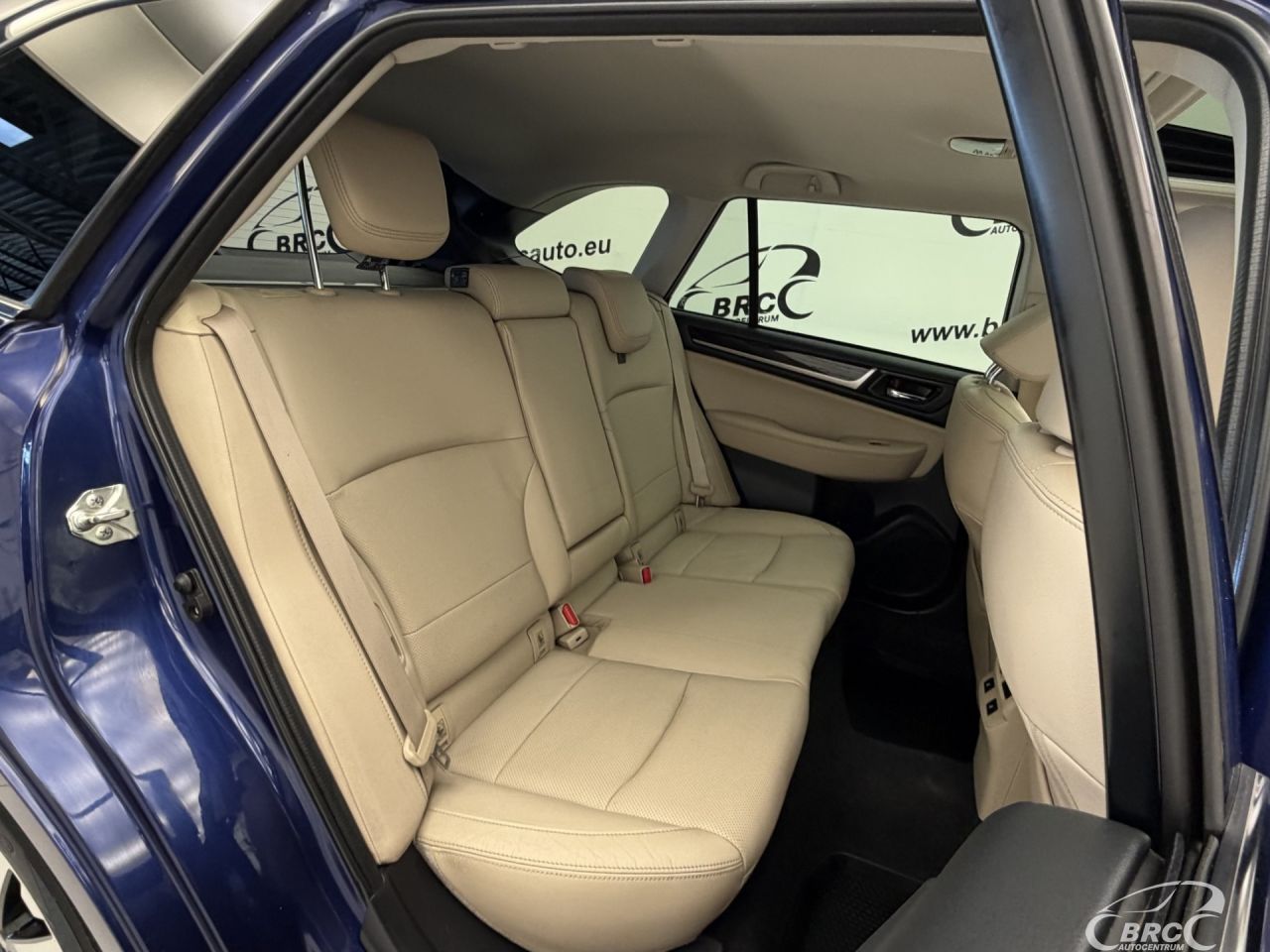 Subaru Outback | 12