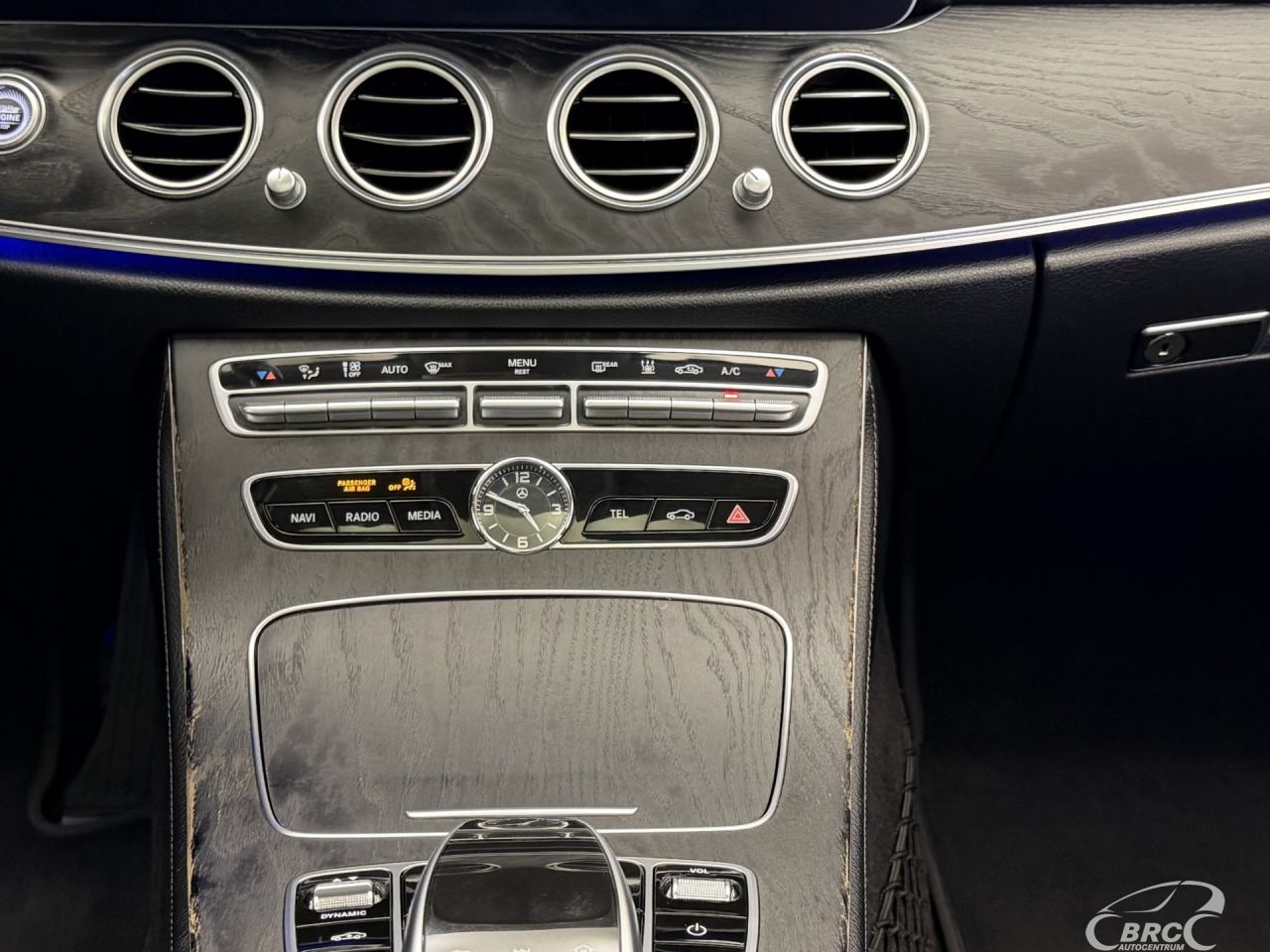 Mercedes-Benz E220 | 16
