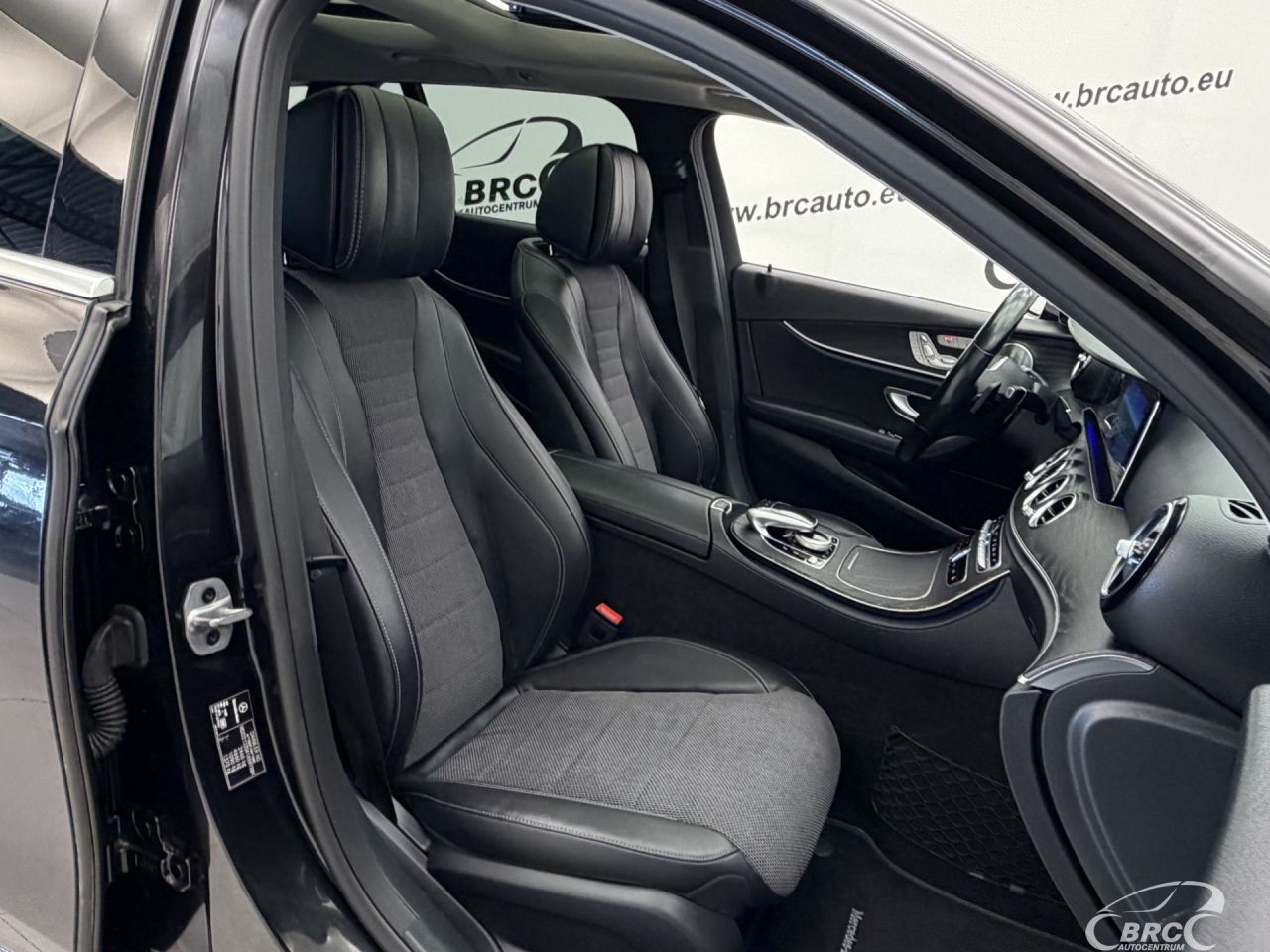 Mercedes-Benz E220 | 6