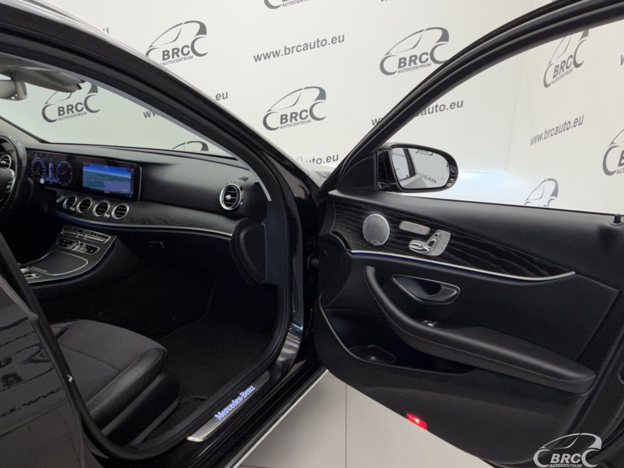 Mercedes-Benz E220 | 7