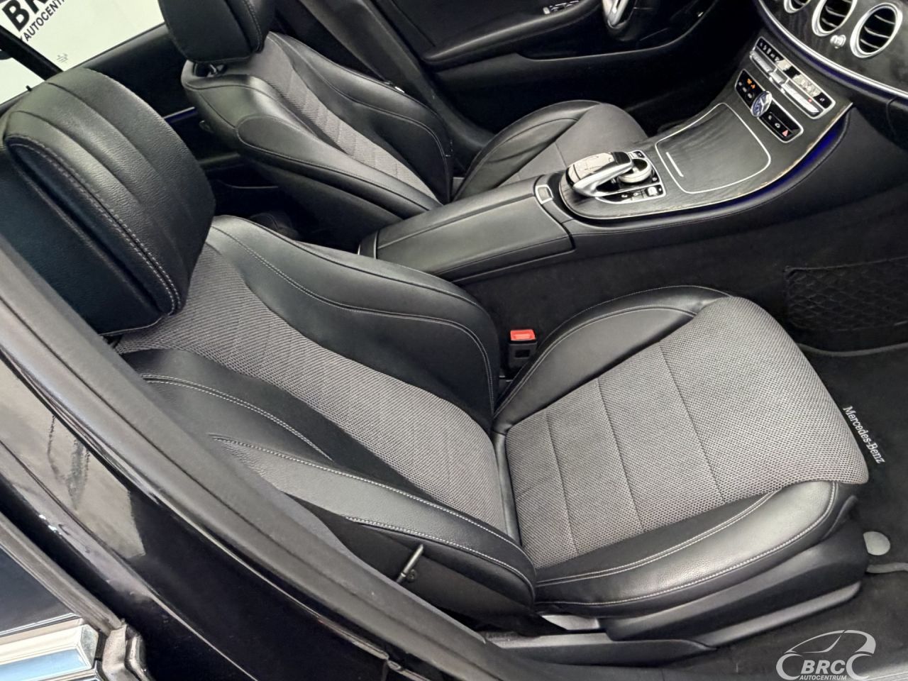 Mercedes-Benz E220 | 4