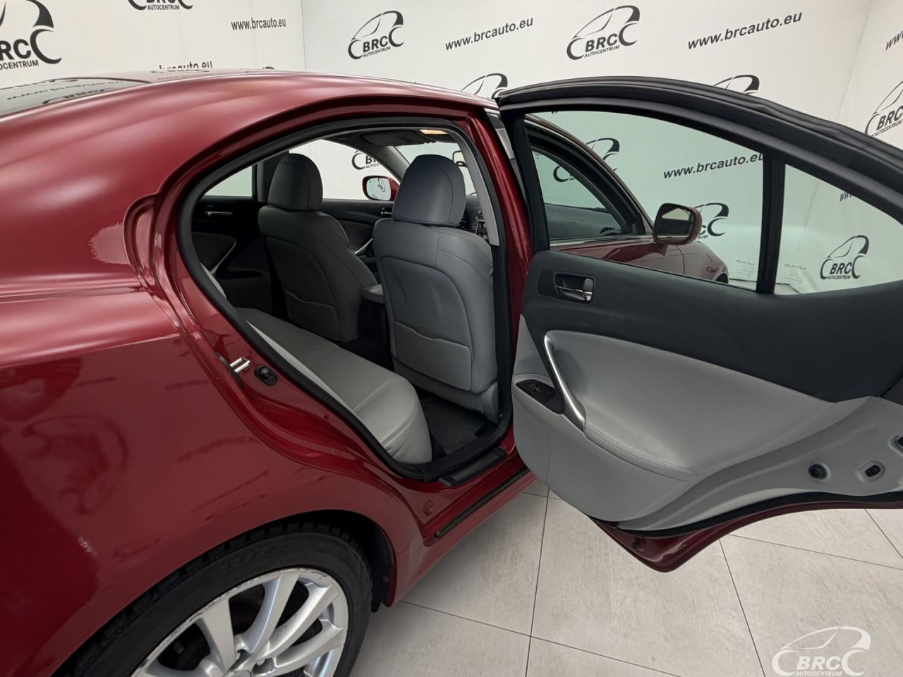Lexus IS 250 | 12